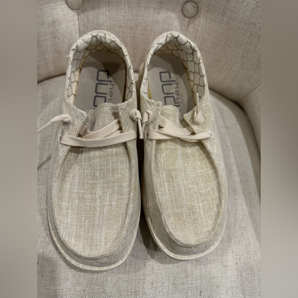 Hey Dude Wendy Sparkling Gold Womens 7 Slip On Shoes Lightweight Glitter Comfort - Picture 1 of 5